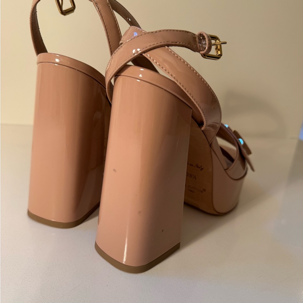 LOUIS VUITTON PLATFORM SANDAL SIZE 38.5 - Picture 3 of 8